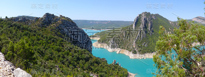 Congost de Montrebei的全景和诺格拉峡谷形成的景观Ribagorçana河，蒙特塞