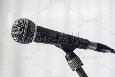 麦克风关闭