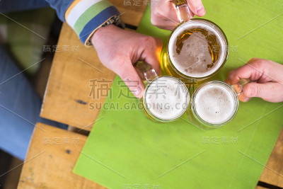 啤酒和朋友