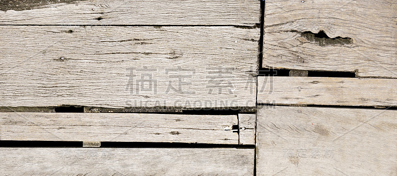 粗木板横幅