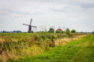 典型的荷兰风景观