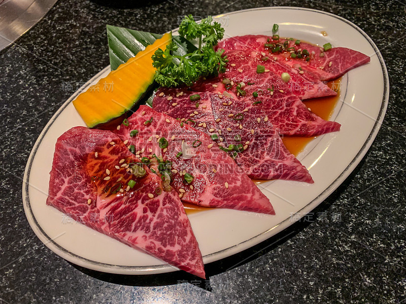 高级A5日本和牛烧烤或烧牛肉。