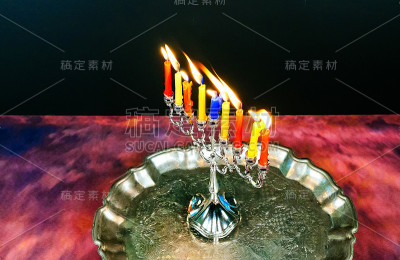 光明节和传统的烛台