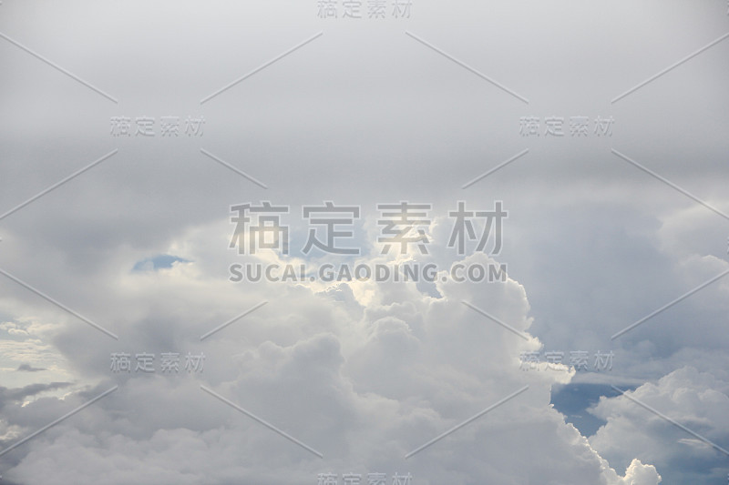 云上的天际线