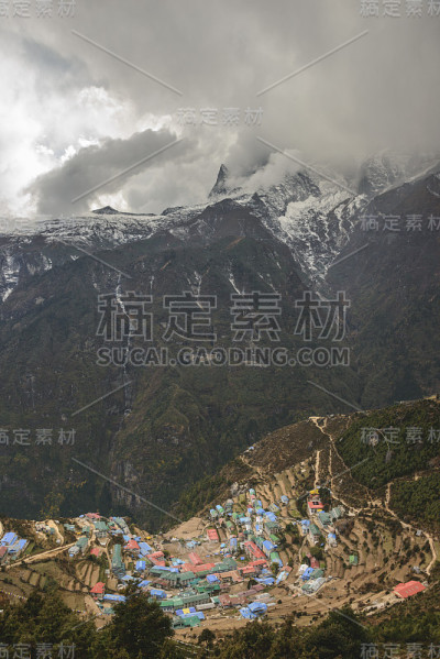 纳姆泽巴扎尔村