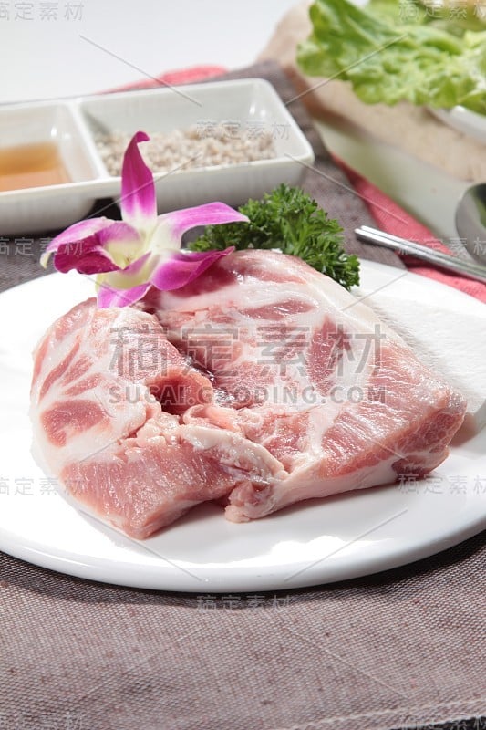 生猪肉或火腿