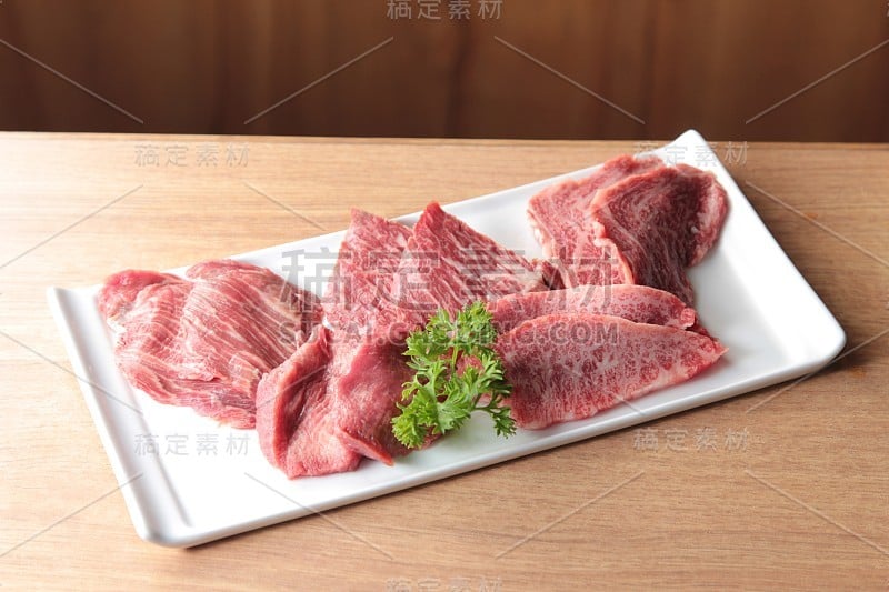 生牛肉