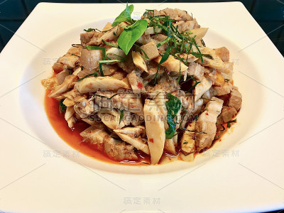 泰国菜红咖喱炒猪肉竹笋