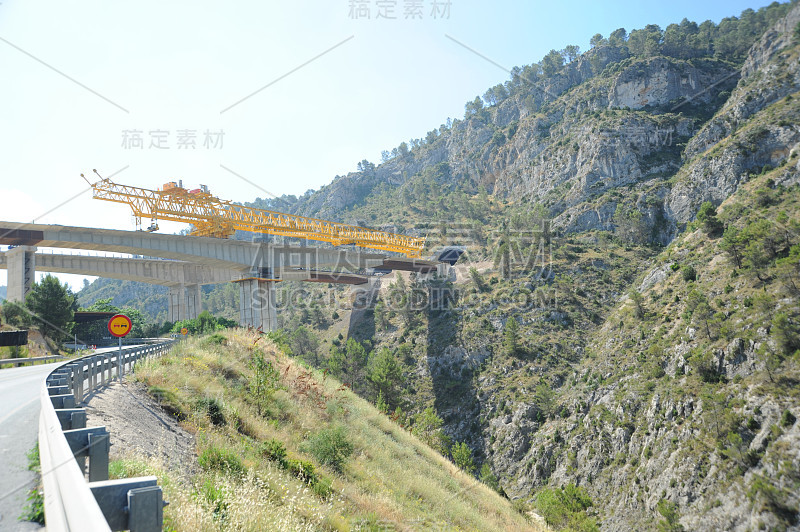 建立桥梁，自由建筑