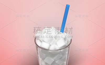 装满方糖的玻璃杯