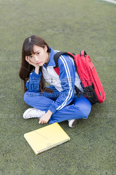 可爱的中国女学生