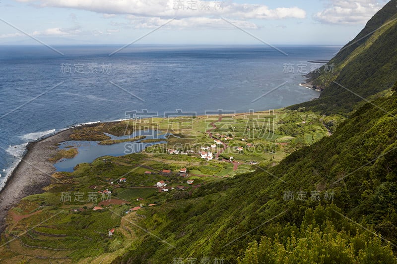 亚速尔群岛的海岸线景观圣乔治岛与大西洋奥克斯