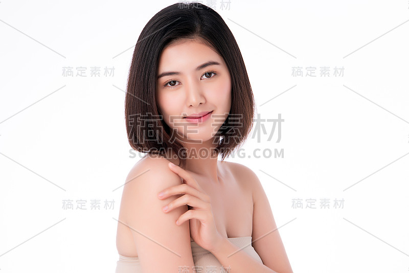 美丽年轻的亚洲女人与清洁新鲜的皮肤。面部护理，面部治疗，美容，美丽和健康的皮肤和化妆品的概念。女性美