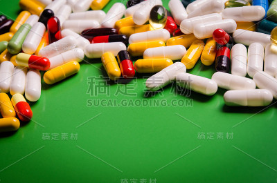 彩色的胶囊