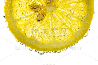 柠檬和线滴气泡水，果汁爽口