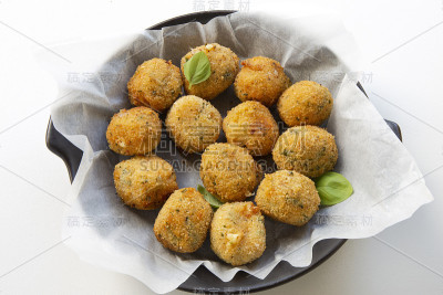 炸意大利饭丸子