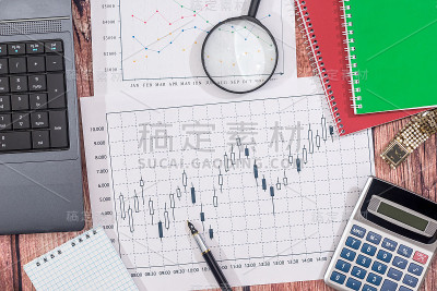 带数据图表的笔记本电脑