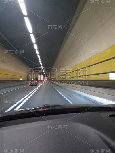 穿越达特福德隧道