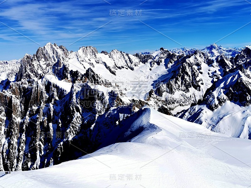 夏蒙尼勃朗峰法国山山顶滑雪滑雪板滑雪板旅行旅行者