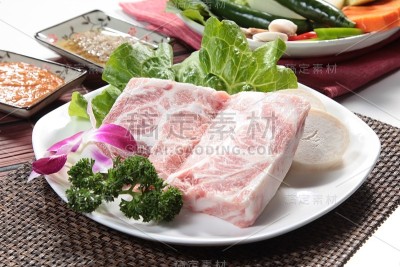 生猪肉或火腿