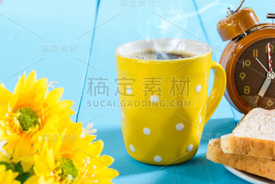 早安，黑咖啡杯