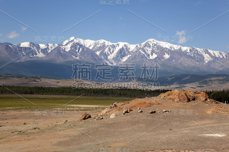 阿尔泰雪山草原森林