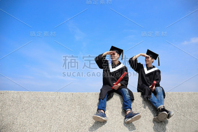 毕业生快乐望天
