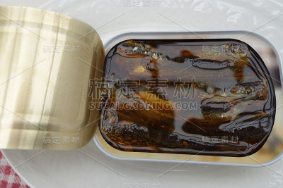 特级初榨橄榄油罐头沙丁鱼