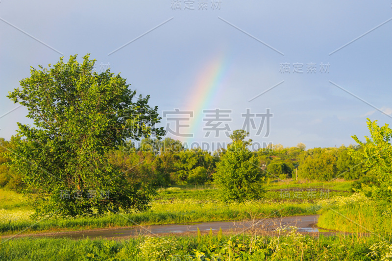 彩虹乡村景观