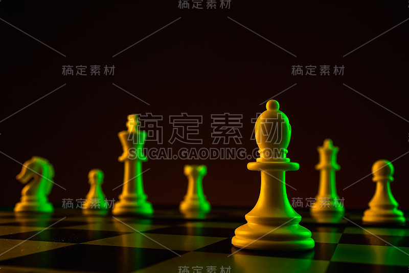 棋子，大象在棋盘上，游戏。概念防御、对抗、事业、竞争、创业、脑力激战。