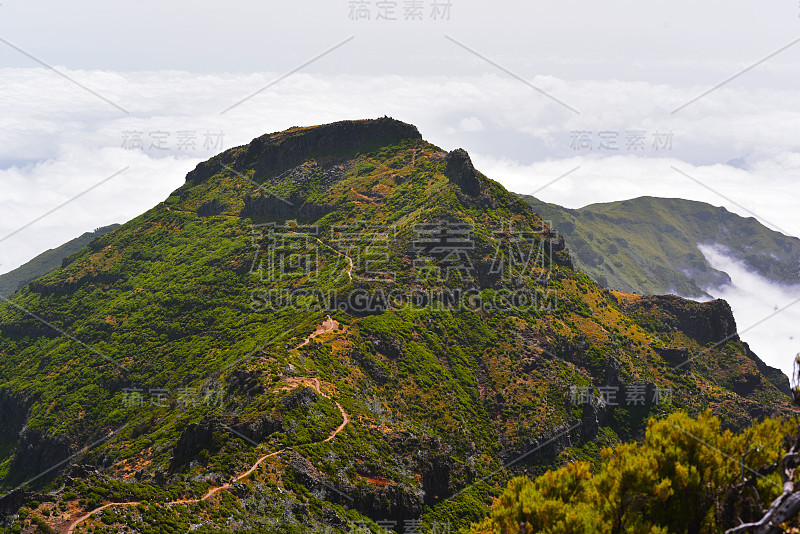 马德拉岛最高的山Pico Ruivo。