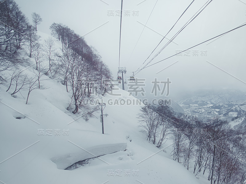 看雪和滑雪