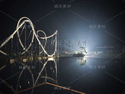 晚上过山车