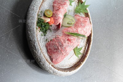 生牛肉