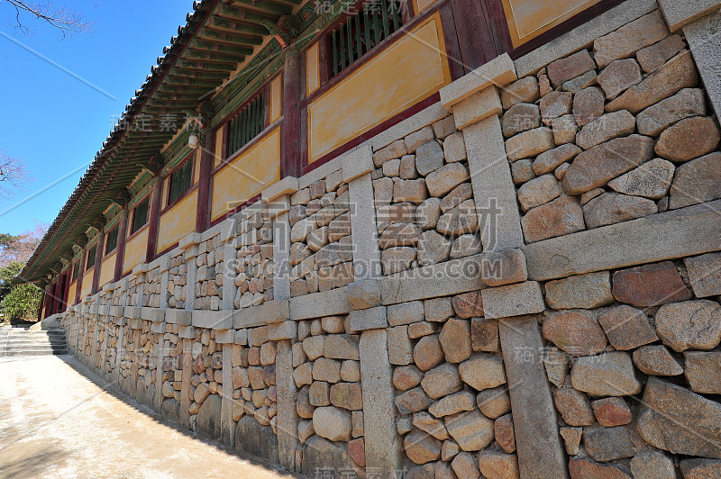 韩国庆州八宫寺的建筑风格。