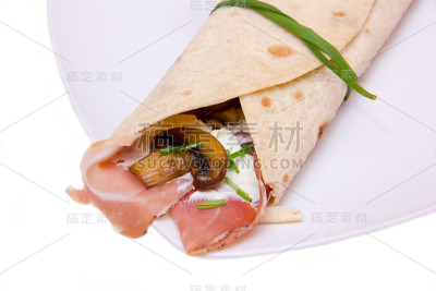 带培根和蘑菇的大饼