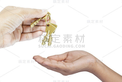 给三个铜管钥匙