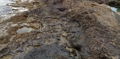塞浦路斯帕福斯市附近地中海沿岸的珊瑚湾