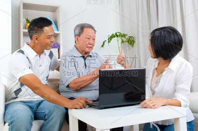 亚洲的家庭