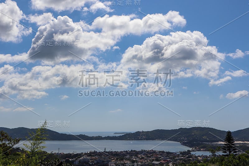 美丽的全景从Conceição泻湖山在Florianópolis，圣卡塔琳娜。