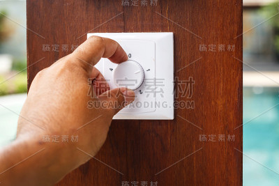 手动接通开关