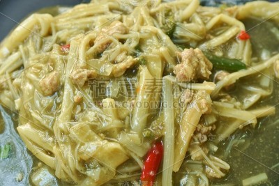 辣椒水葱竹笋，肉汁肉末