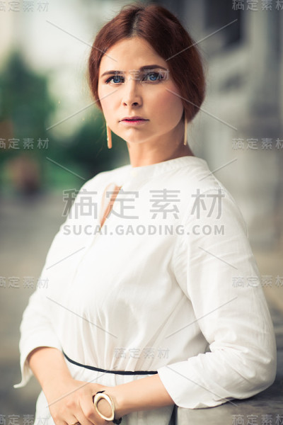 一个美丽女人的肖像