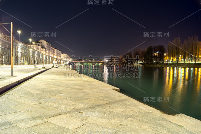 都灵城日落时的全景