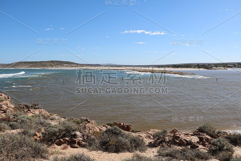 澳大利亚卡巴里的蓝洞海滩风景区