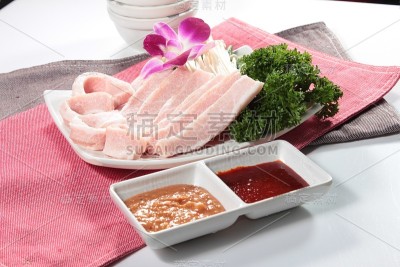 生猪肉或火腿