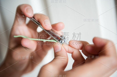 剪指甲