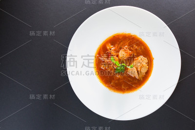 俄罗斯传统肉汤