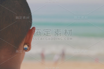 剑童，耳洞
