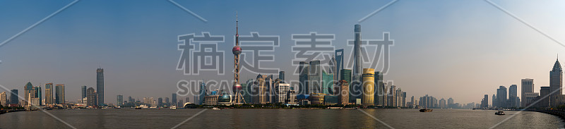 从外滩眺望